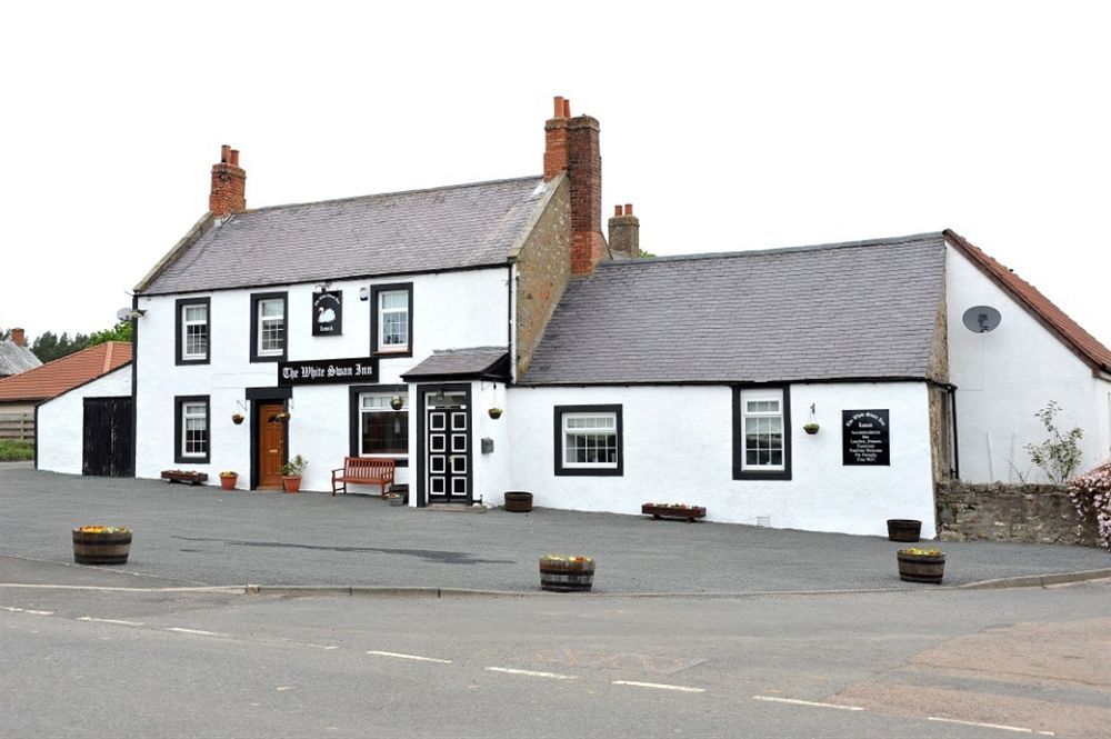 The White Swan Inn Lowick  Exteriör bild